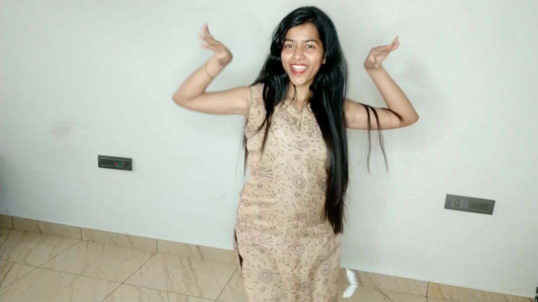Hot Indian Belly Dancer Dances to Hanshika Jain's NEW SINGLE Name It Love!